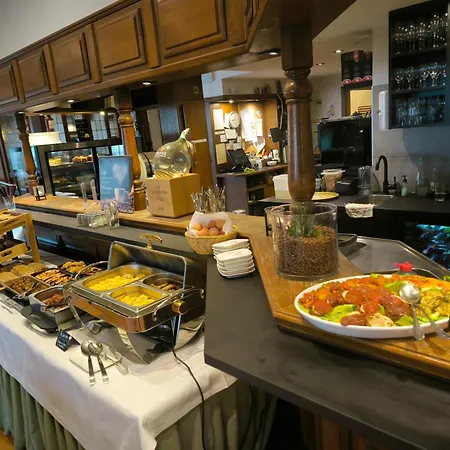 Schloss Diepenbrock Hotel *